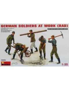 GERMAN SOLDIERS AT WORK (RAD) 1/35. Figuras Militares. Maquetas Militares. Soldados. Bilti Hobby.
